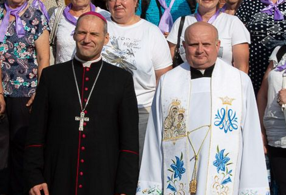 BELARUS: Regime official denies permission for 3 more Catholic priests to remain